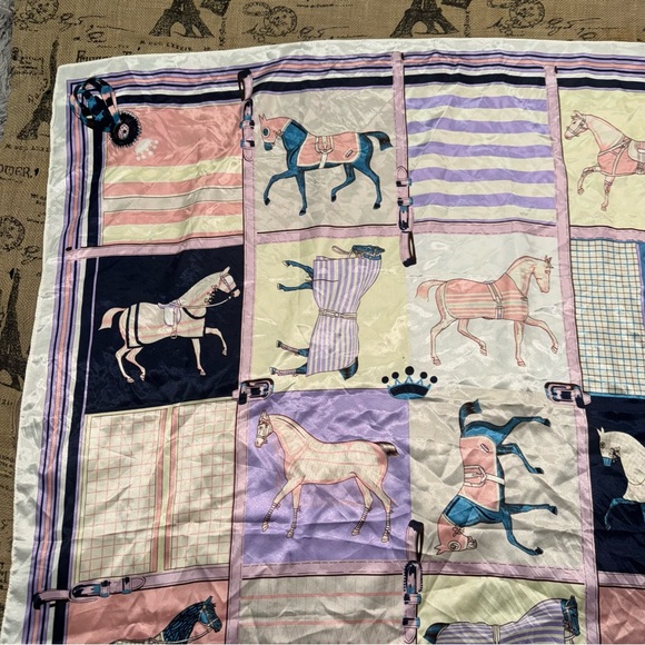 Horse Scarf Print Shawl Equestrian Purple Pink Blue Pony Stallion One Size - Picture 4 of 10